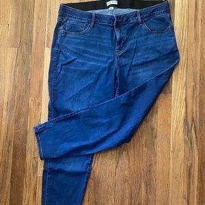 Ava & Viv Skinny Jeans. Elastic waist. Tummy control.